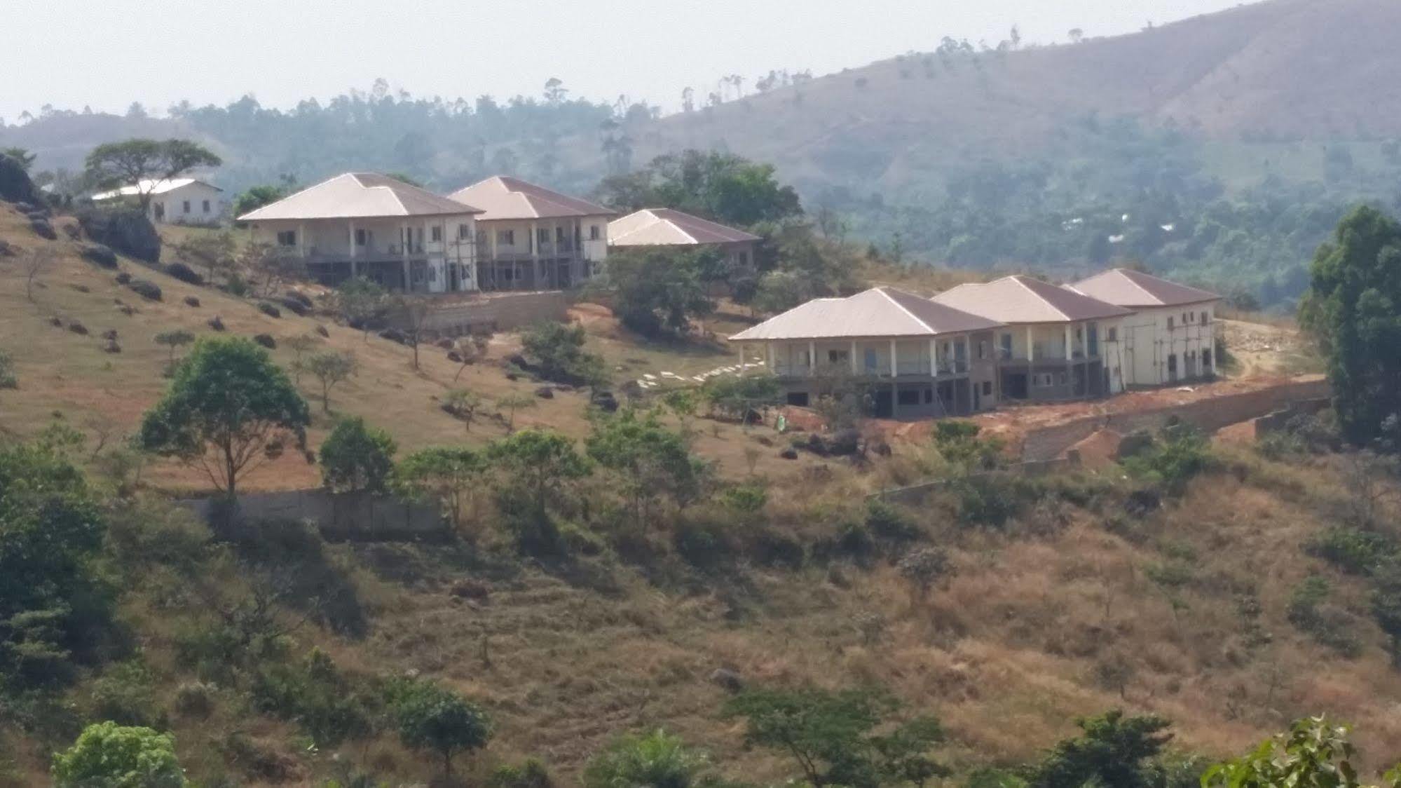Отель Saddle Hill Ranch Bafut Экстерьер фото