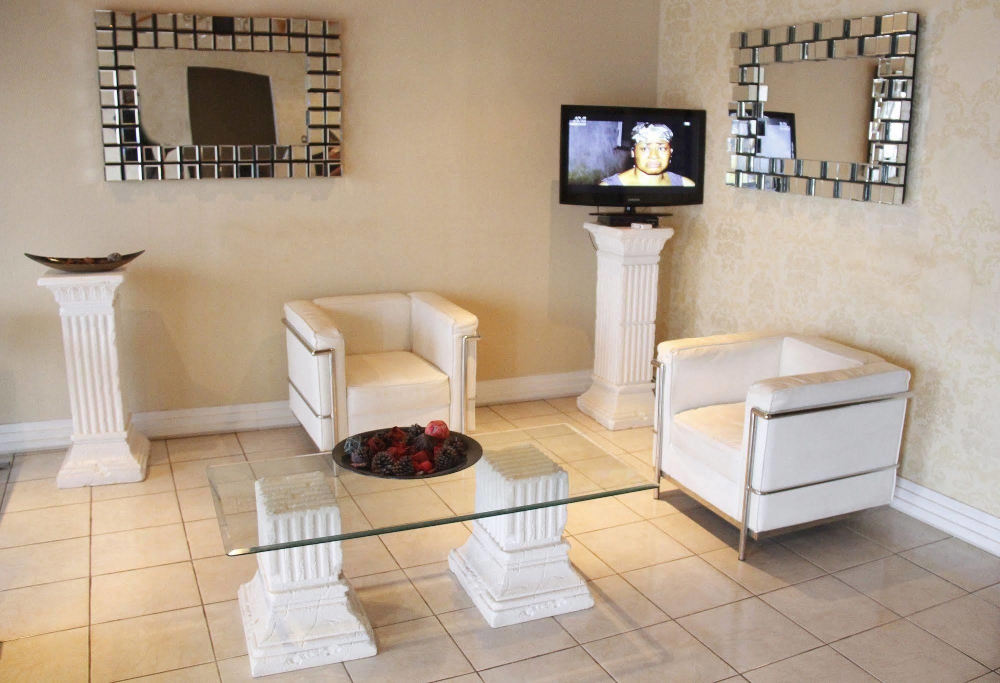 Отель Saddle Hill Ranch Bafut Экстерьер фото