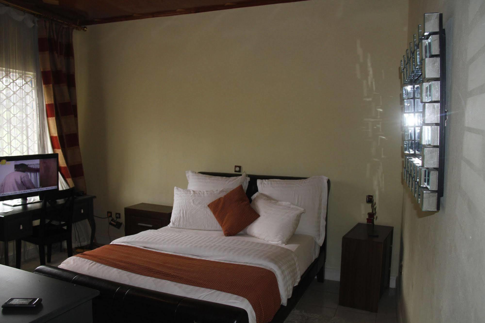 Отель Saddle Hill Ranch Bafut Экстерьер фото