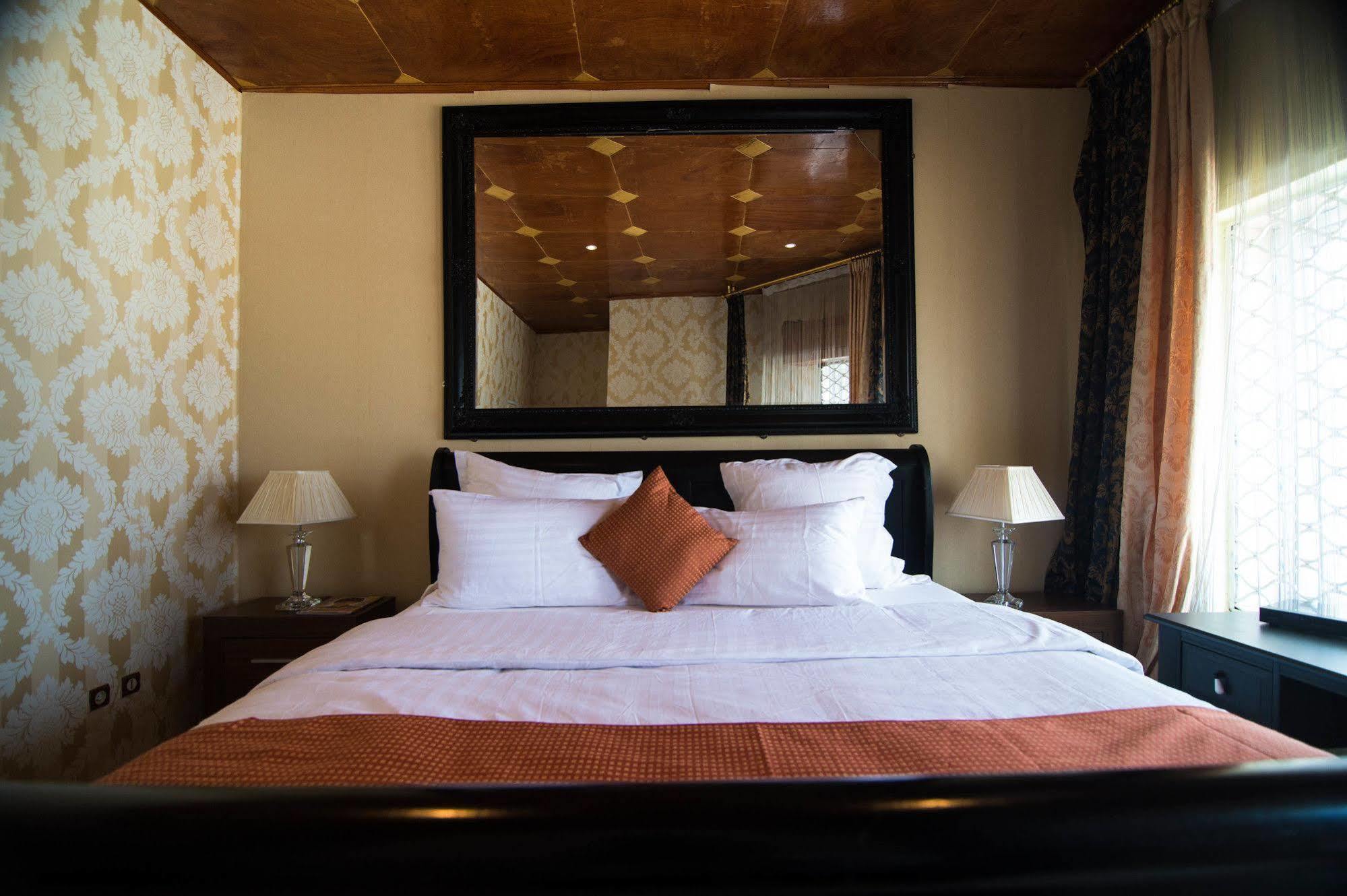 Отель Saddle Hill Ranch Bafut Экстерьер фото