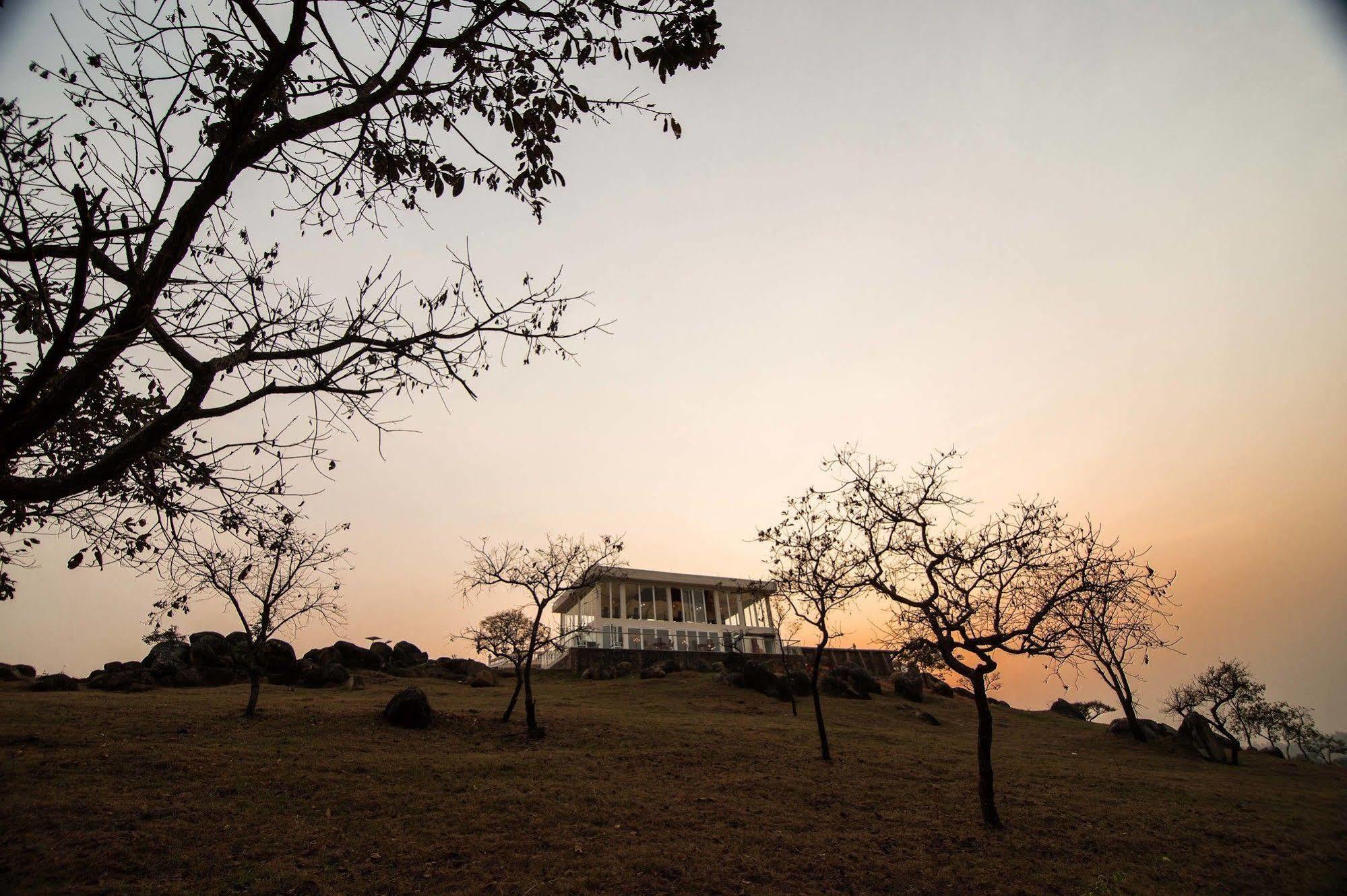 Отель Saddle Hill Ranch Bafut Экстерьер фото